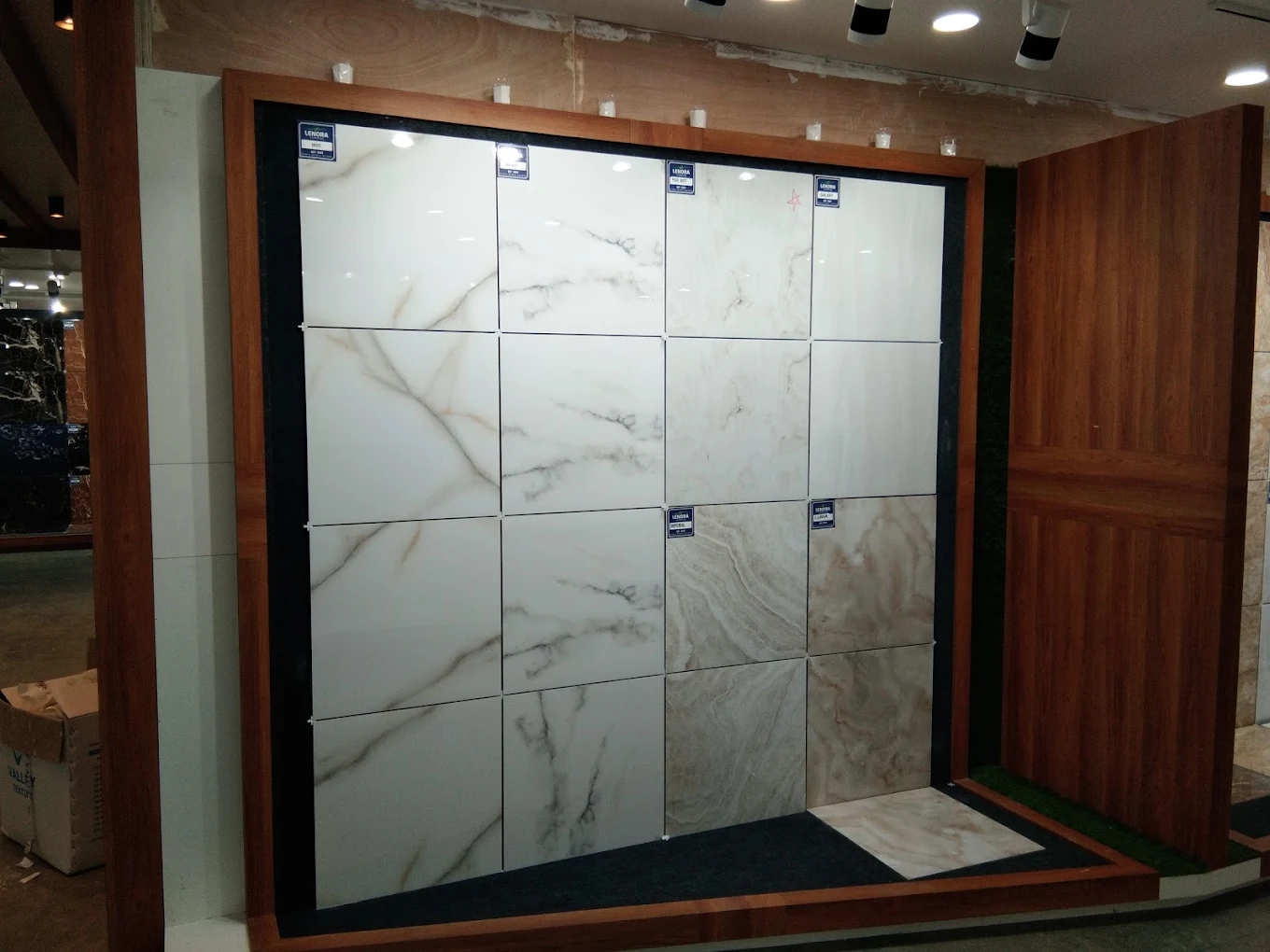 DISPLAY