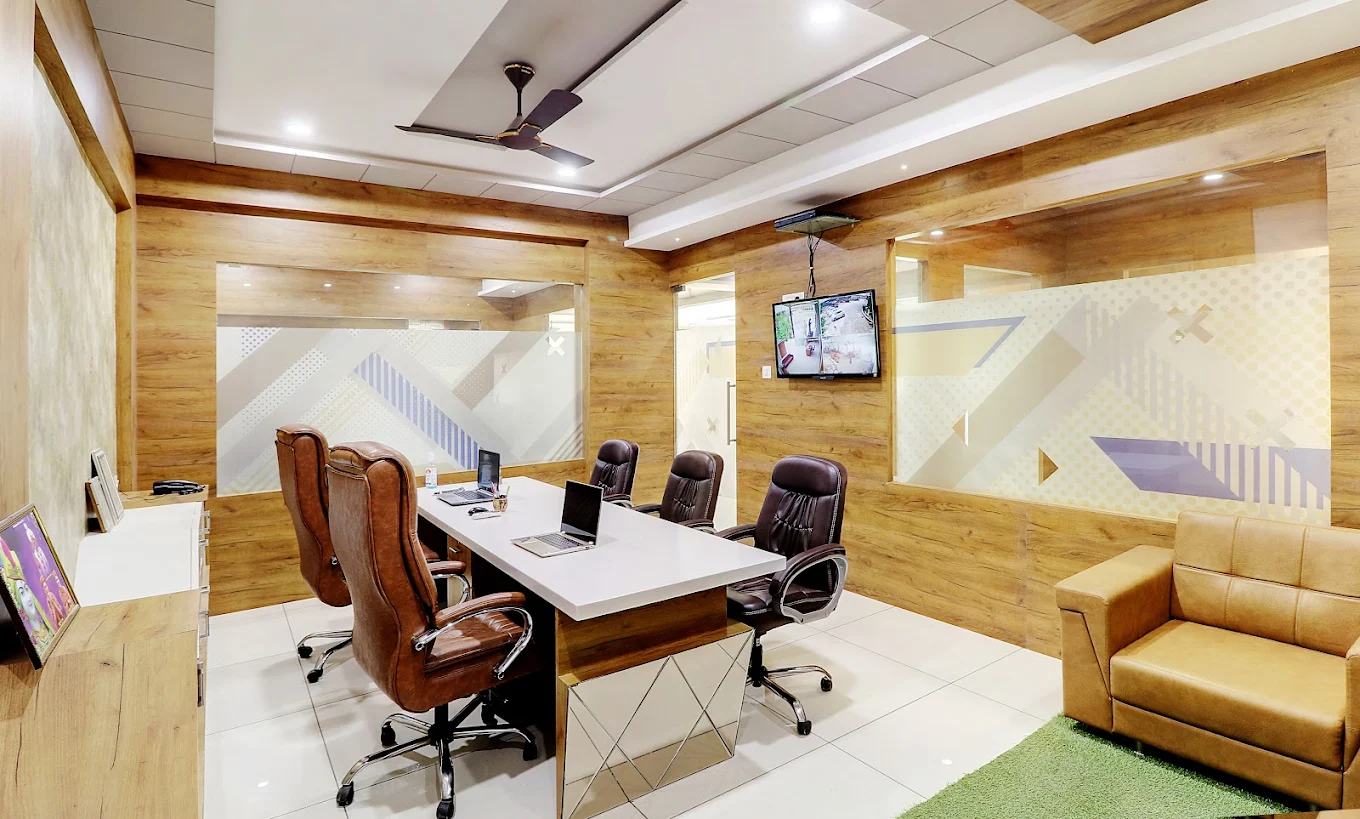 Roar Ceramic LLP