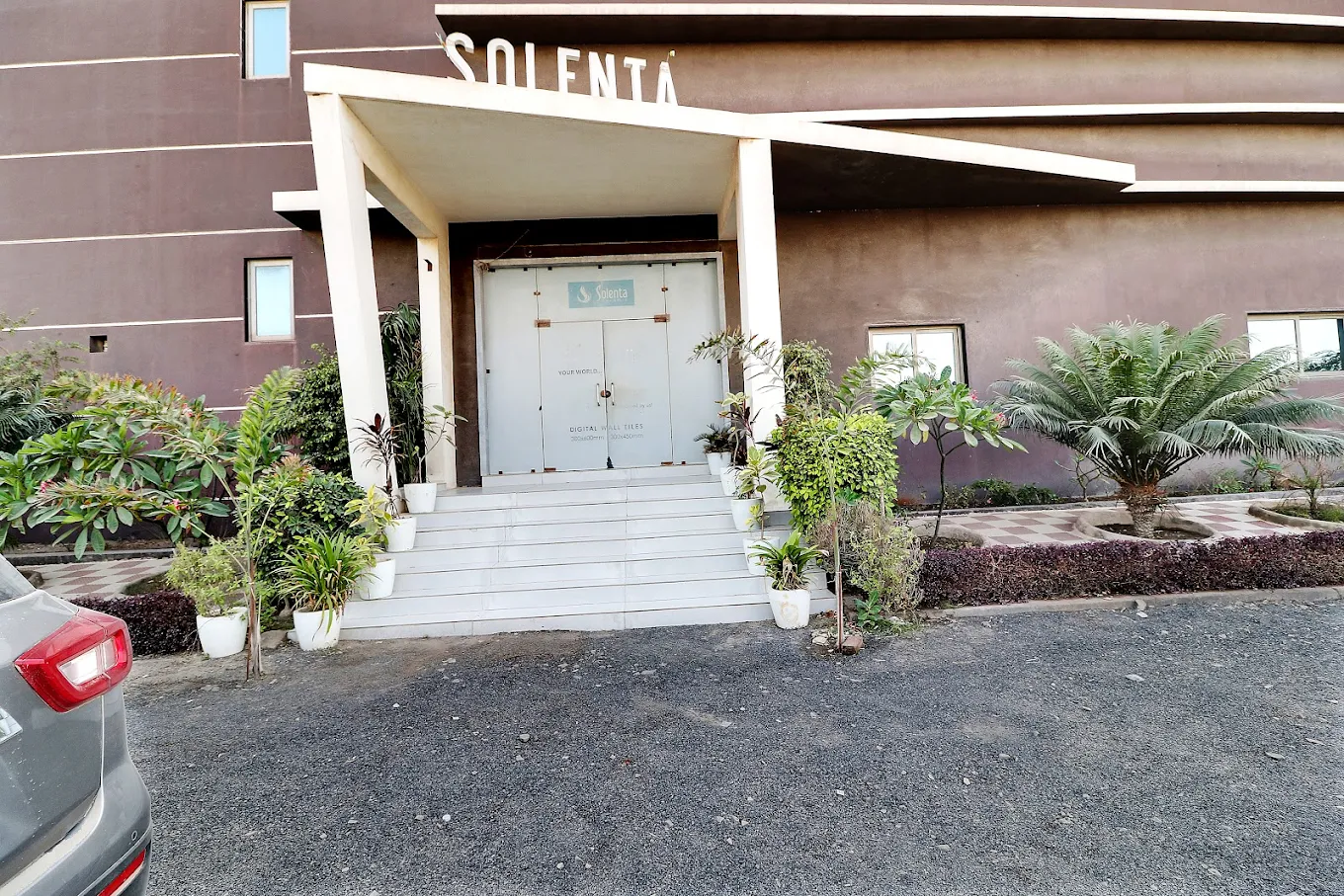 Solenta Ceramic LLP