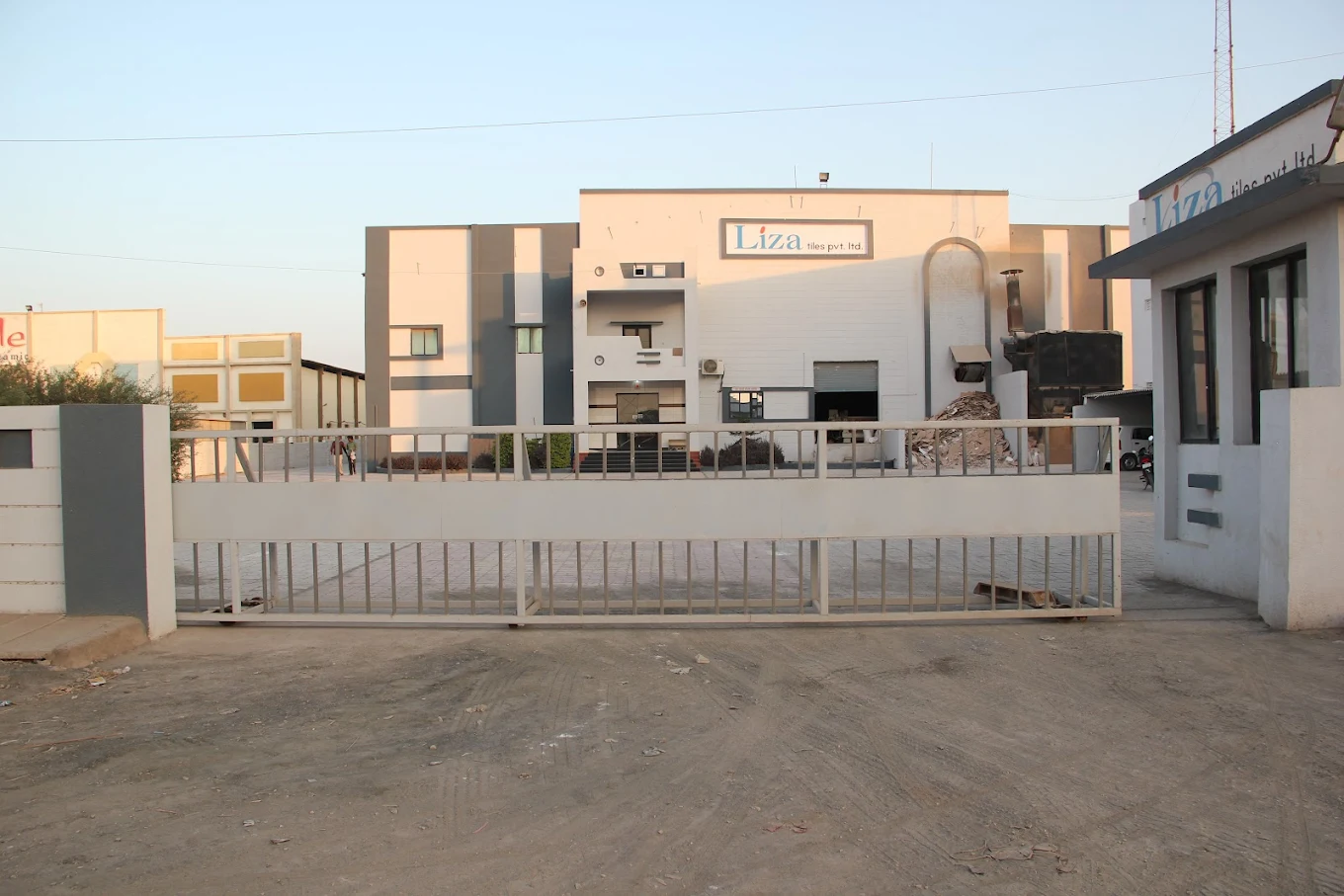 Liza Tiles factory front photo