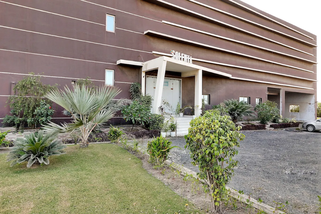 Solenta Ceramic LLP factory front photo
