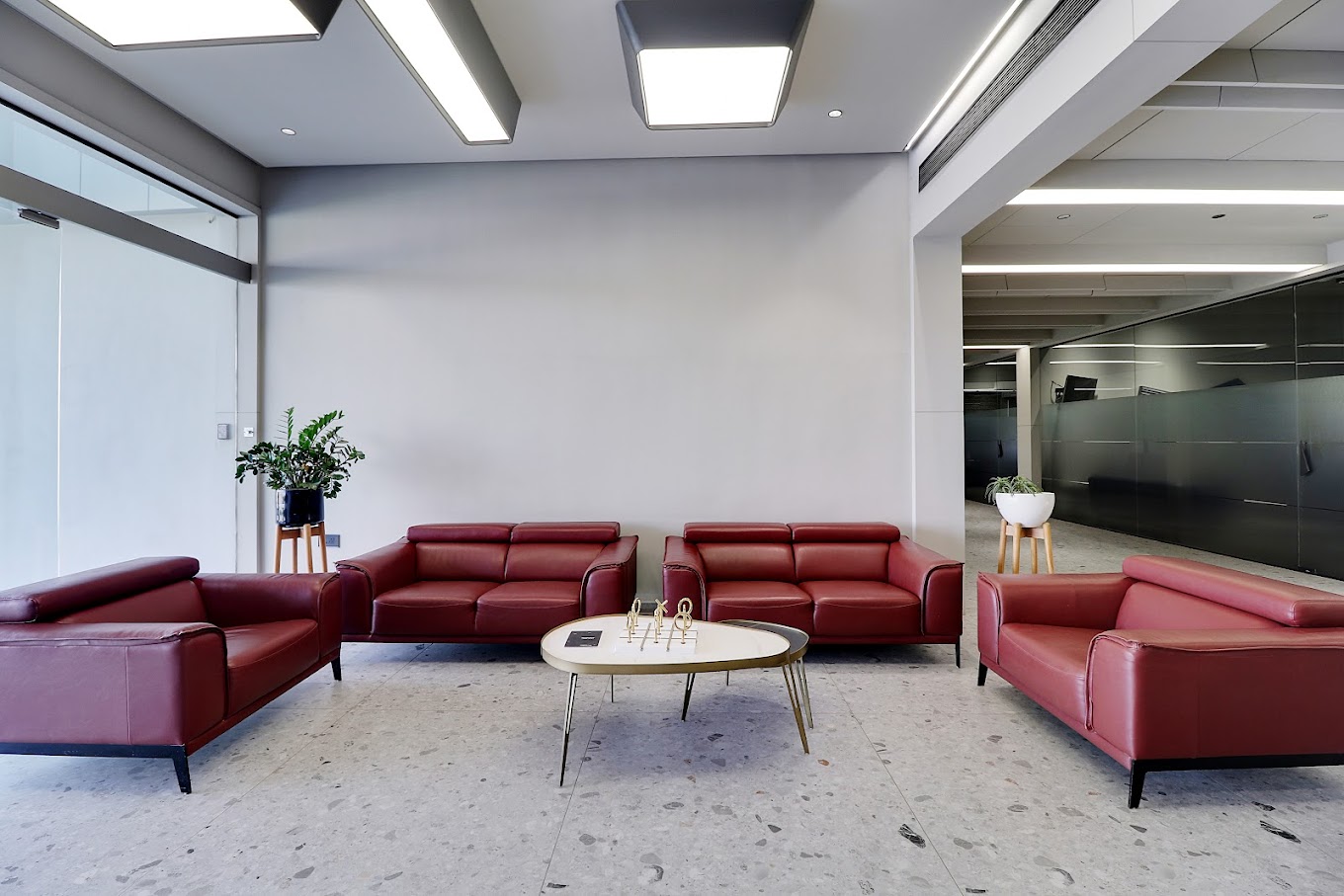 Reception of photos of Boffo Granito LLP