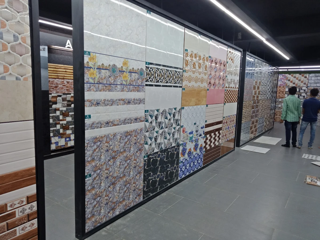 DISPLAY