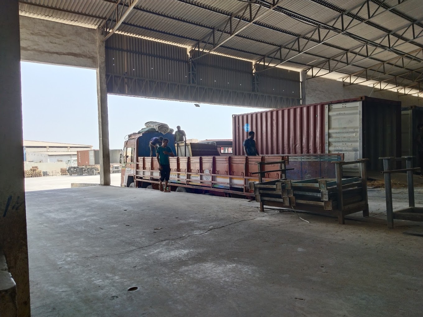 Alive Granito LLP photos of Loading Point