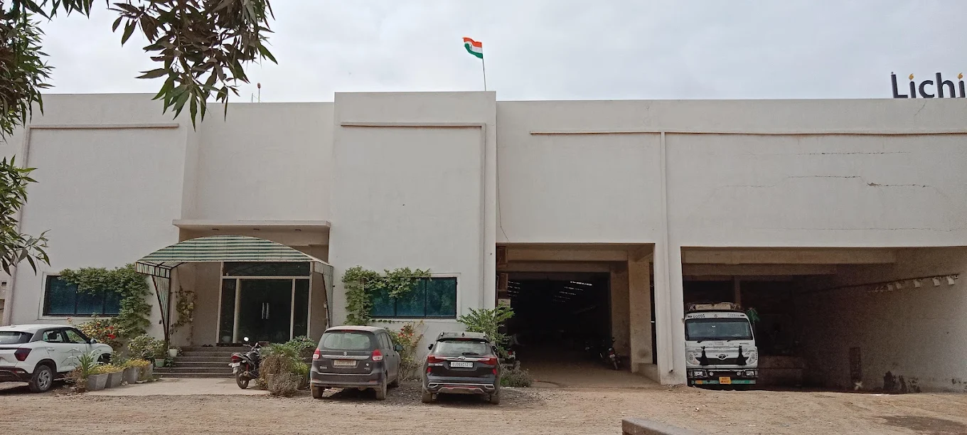 Lichi Ceramic factory front photo