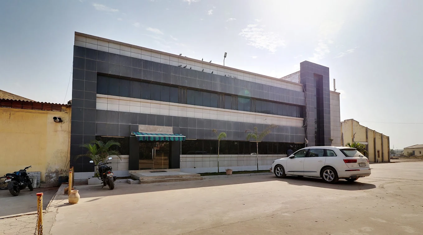 Hem Ceramics factory front photo