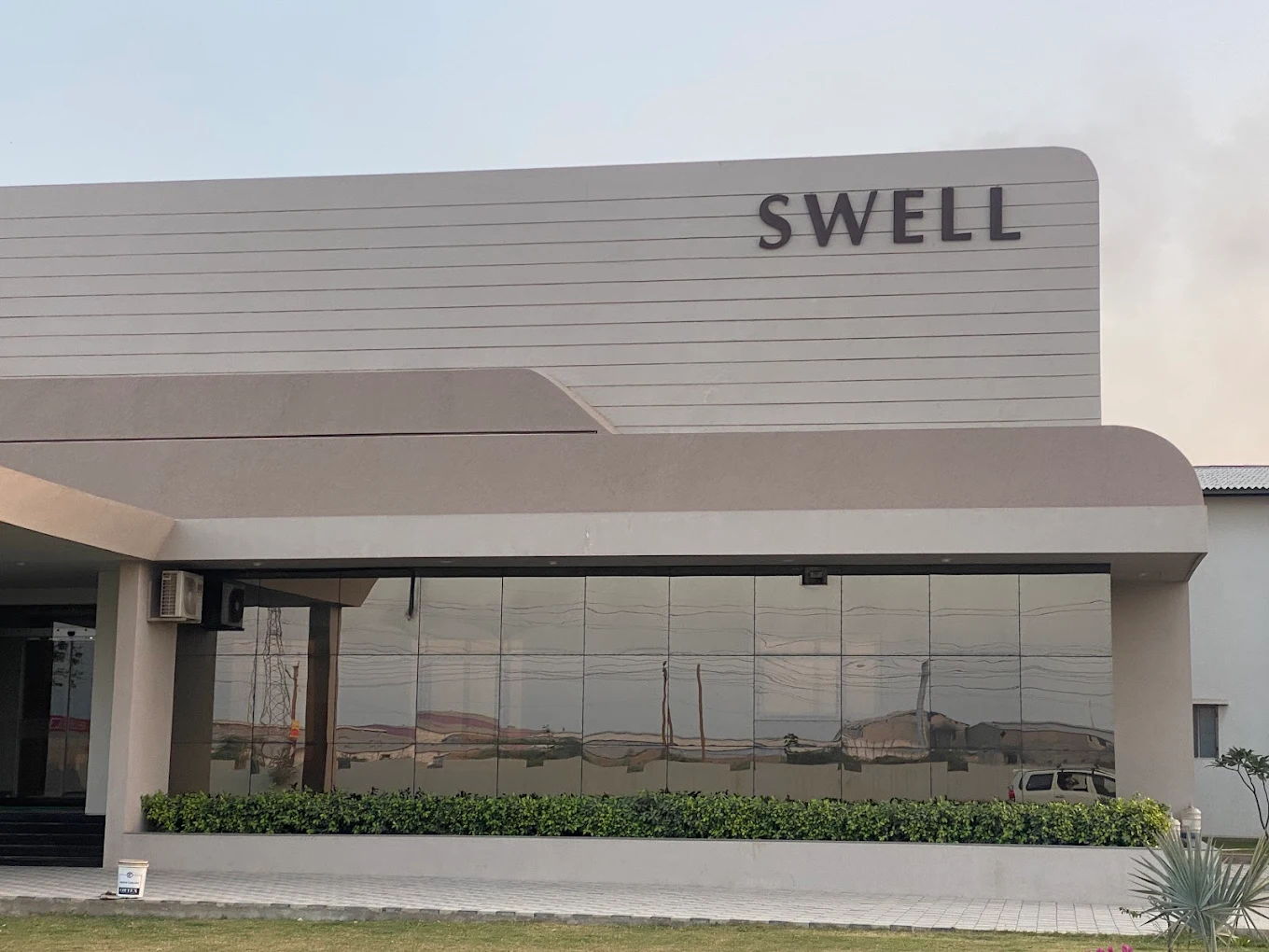 Swell Granito LLP