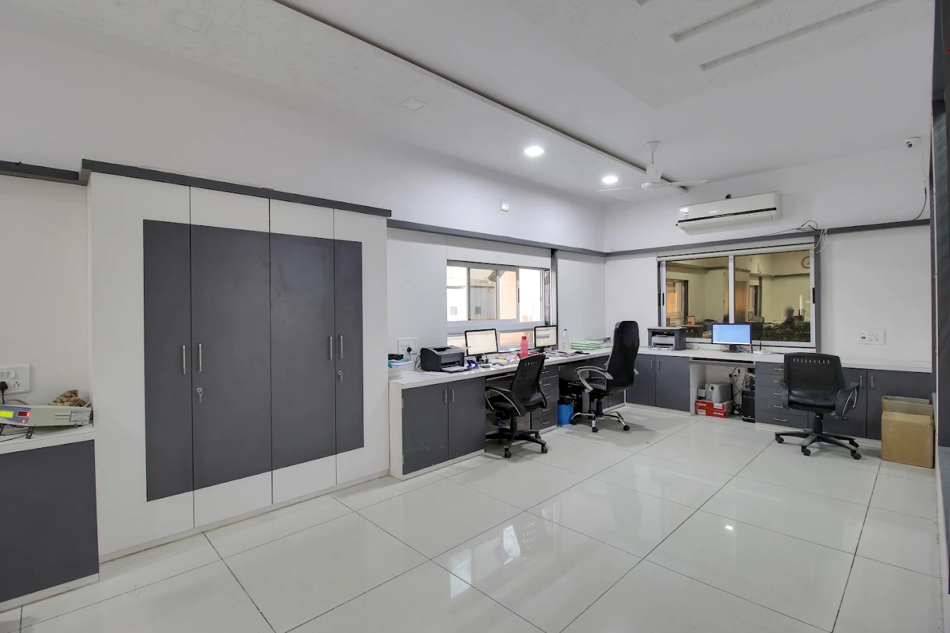 OFFICE