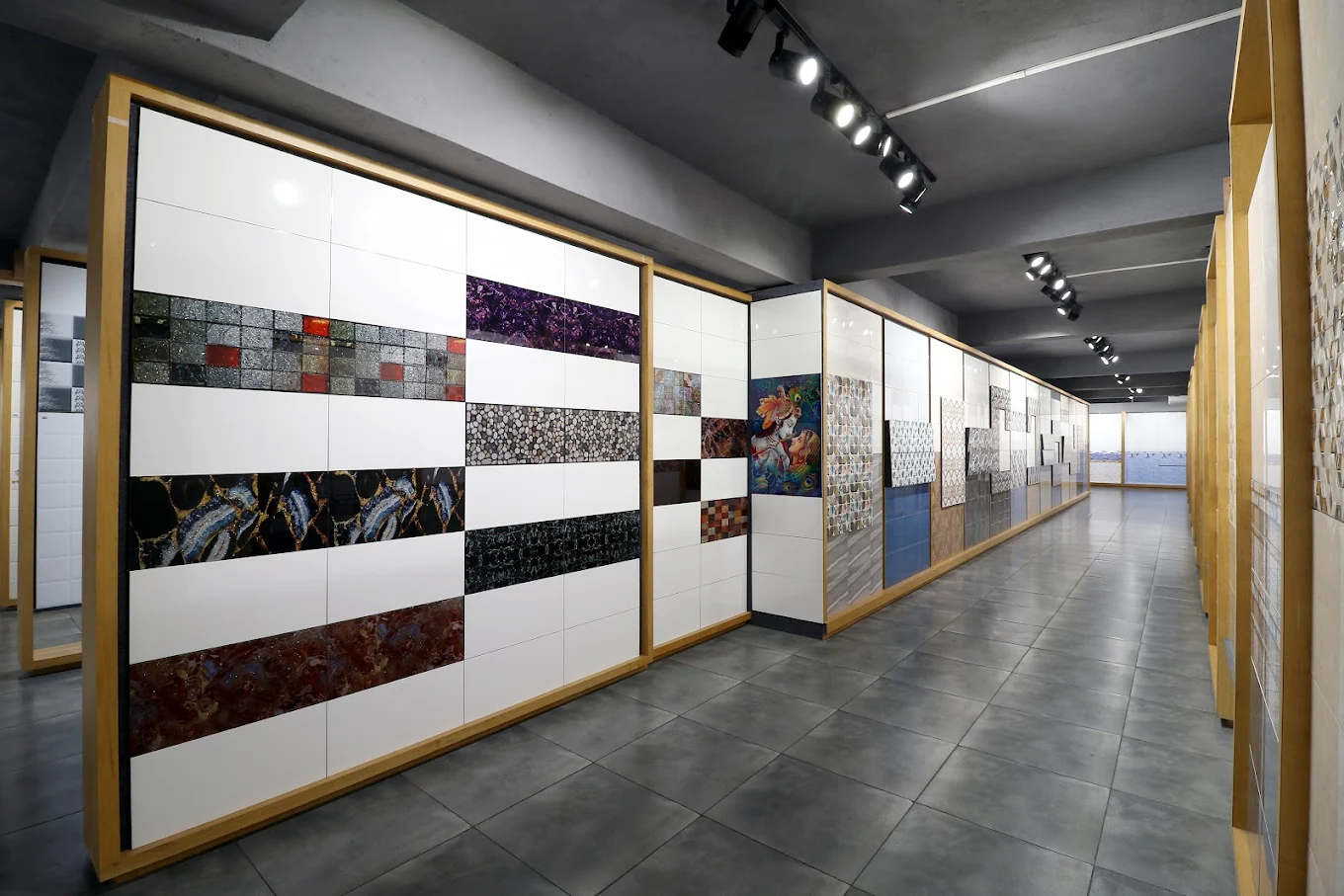 MOZARO TILES LLP