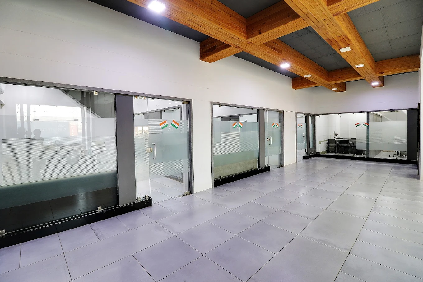 Solenta Ceramic LLP